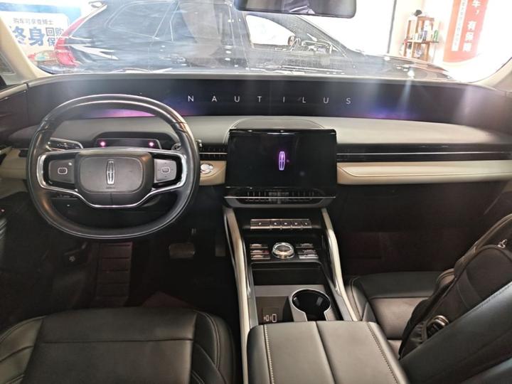 Nautilus 2023 2.0T AWD photo 5