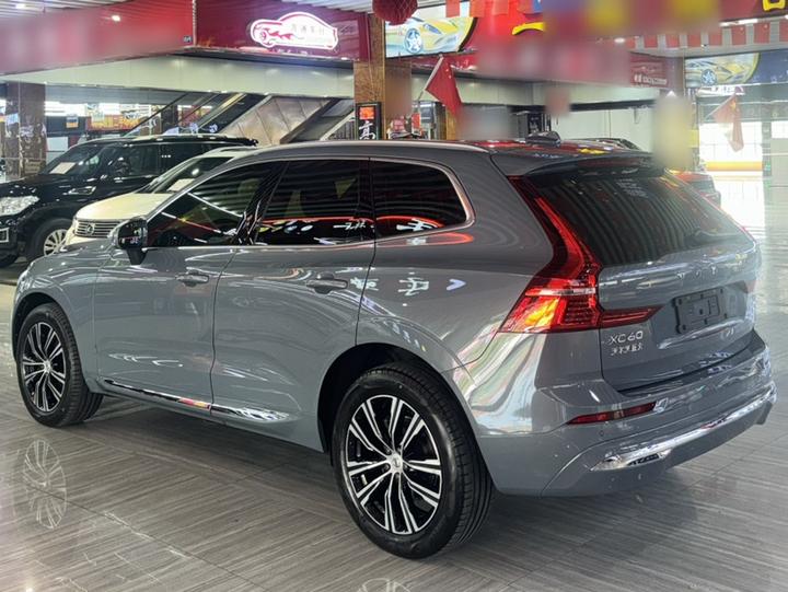 XC60 2022 B5 AWD Luxury photo 3