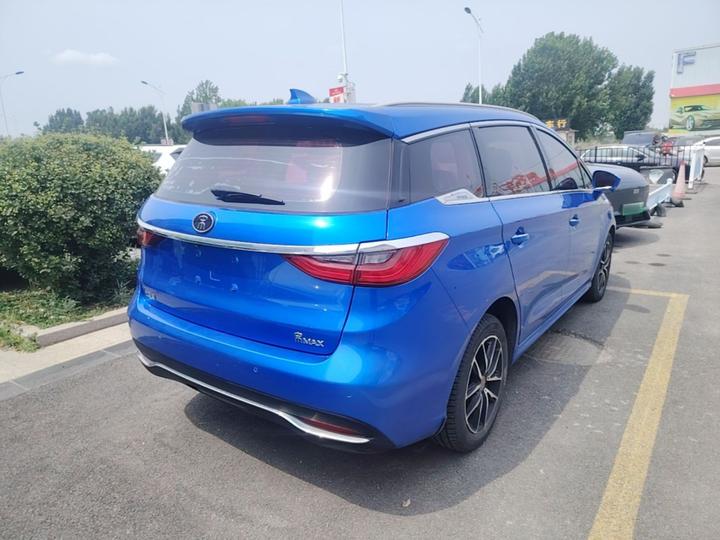 Song MAX 2017 1.5T AT Connected Elite 7-Seater photo 4