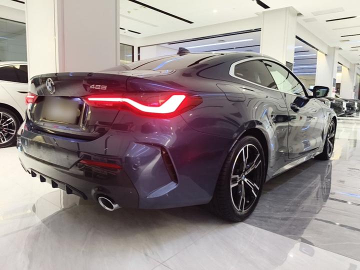 4 Series 2022 425i M Sport Package photo 4