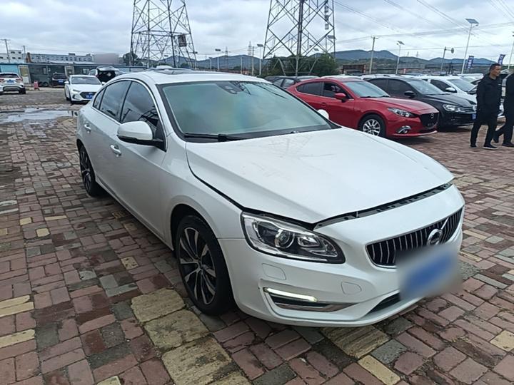 S60 2018 S60L T3 Progressive photo 3
