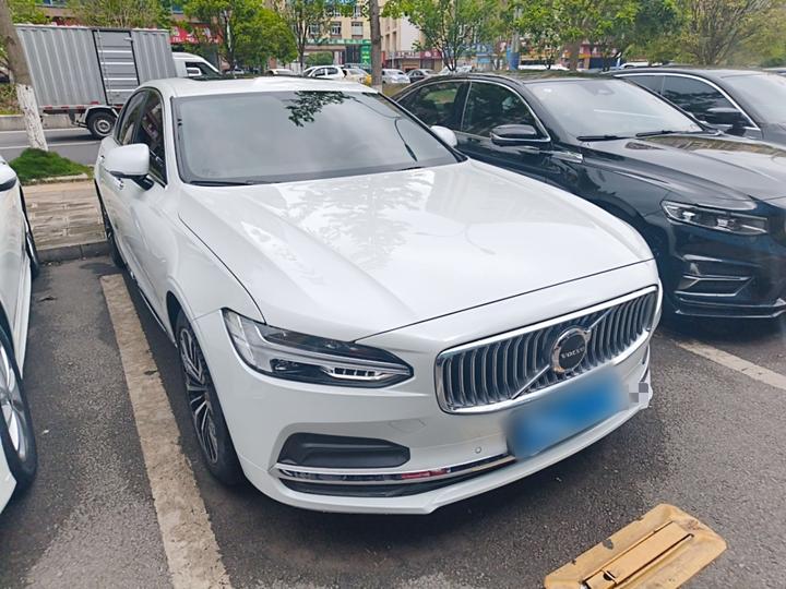S90 2023 B5 Luxury photo 3