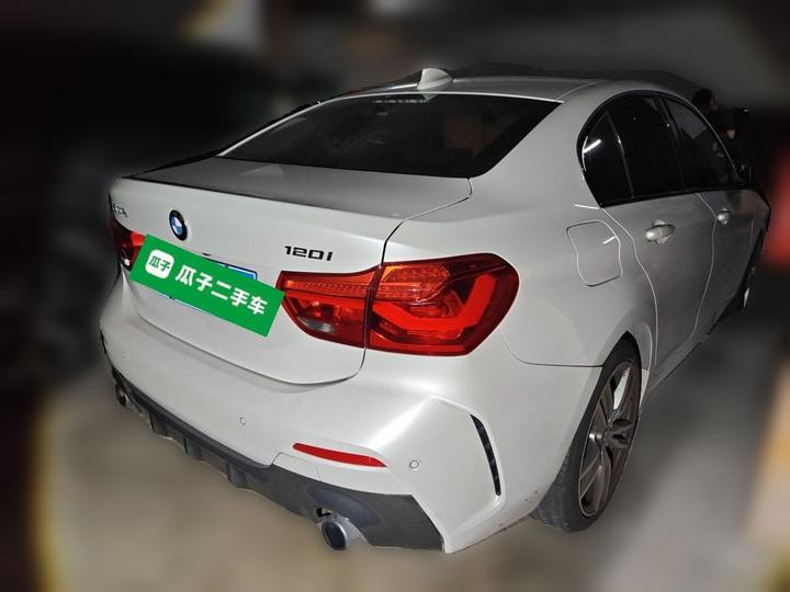 1 Series 2019 120i Leading M Sport Package photo 6