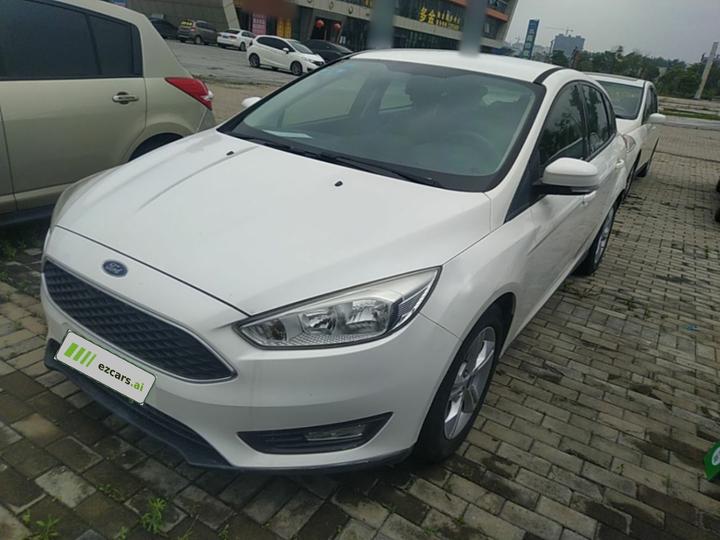 Focus 2015 Hatchback 1.6L AT Comfort