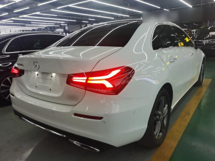 A-Class 2020 A 200 L photo 6