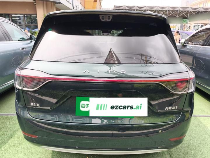 HIMA AITO M9 2024 EREV Ultra 42kWh 6-Seater photo 3