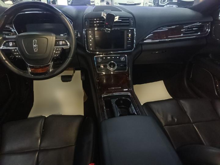 2019 2.0T RWD China VI photo 5