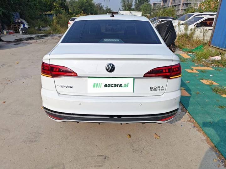 Bora 2023 200TSI DSG photo 3