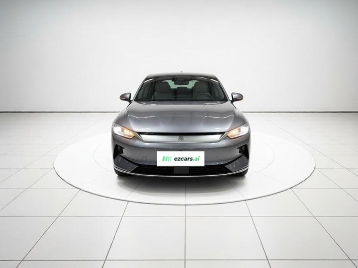 Qin PLUS 2021 EV 500KM Premium photo 2