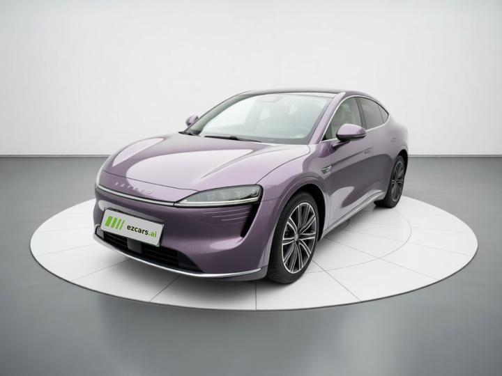HIMA Luxeed R7 2024 EV 802km Max