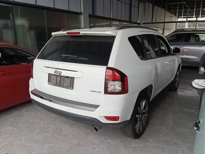 Compass Imported 2014 Facelift 2.0L RWD Elite photo 4