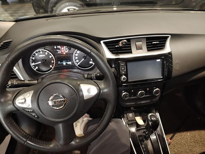 Sylphy 2018 1.6XV CVT Exclusive photo 5