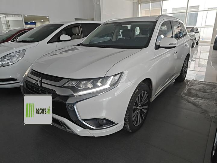 Outlander 2021 2.4L AWD Enjoy 5-Seater