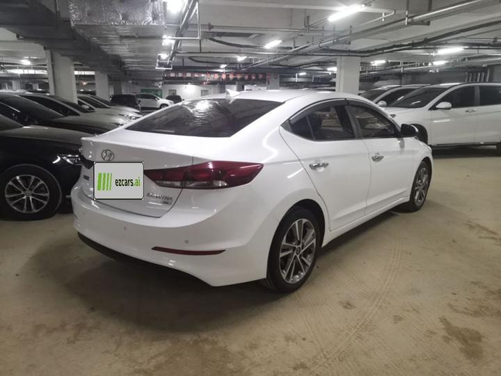Elantra 2016 1.6L AT Smart Elite photo 4