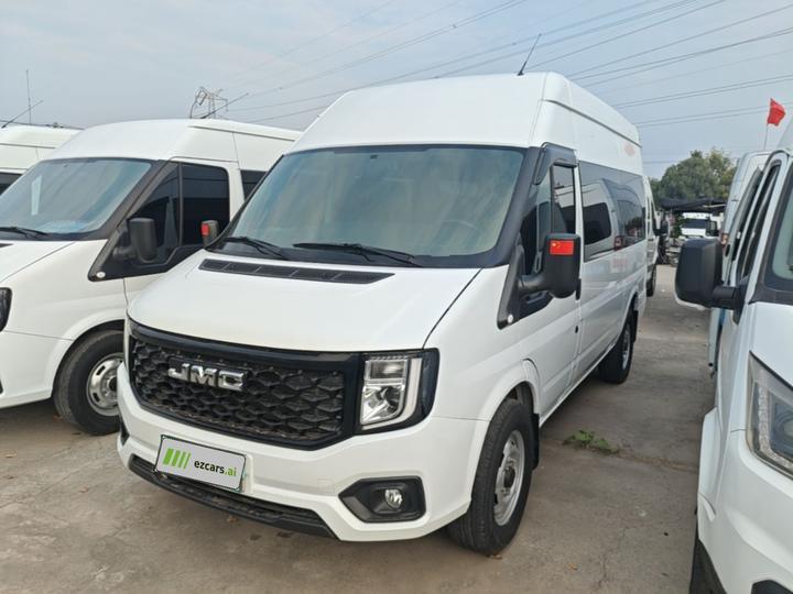 2025 2.0T 6MT Diesel Medium Wheelbase High Roof 7-Seater