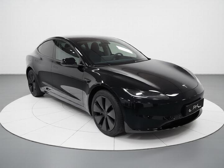 Model 3 2023 Long Range AWD photo 3