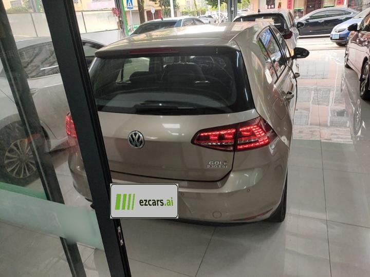 Golf 2017 230TSI AT Comfort Anniversary Edition photo 3