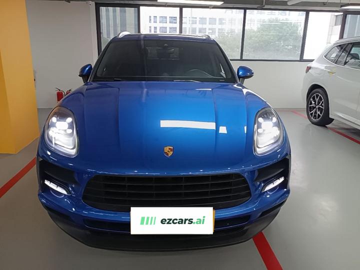 2018 Macan 2.0T photo 2