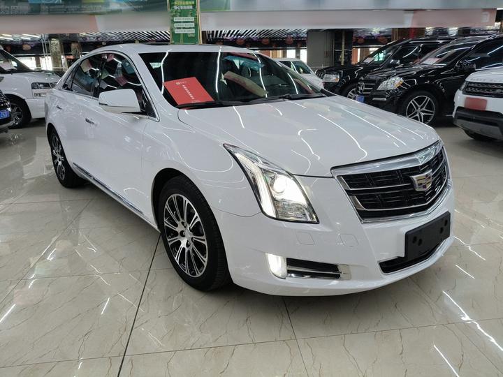 XTS 2017 28T Tech photo 3