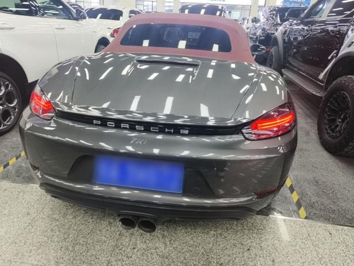 718 2018 Boxster 2.0T photo 3
