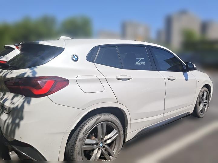 X2 2020 sDrive25i Leading M Sport Package photo 4