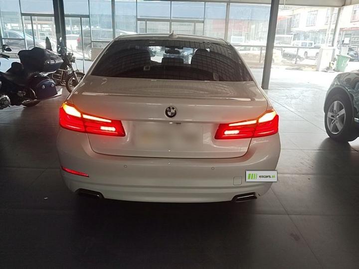 5 Series 2018 528Li Special photo 3