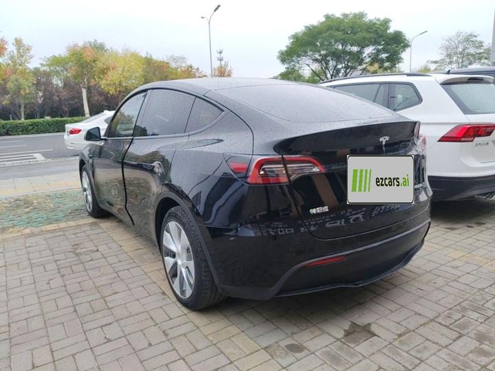 Model Y 2021 Standard Range RWD photo 4