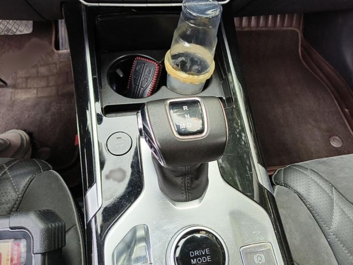 HS5 2019 2.0T Connected AWD photo 5