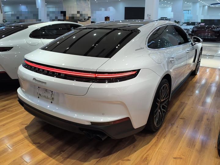 2024 Panamera 4 Executive Extended 2.9T photo 4
