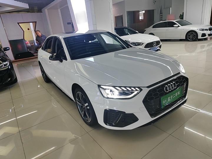 A4L 2022 40 TFSI Luxury Dynamic photo 3