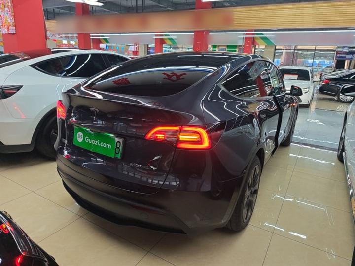 Model Y 2024 RWD photo 6