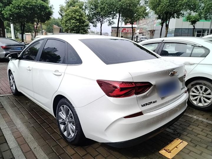 Cruze 2022 320 AT photo 4