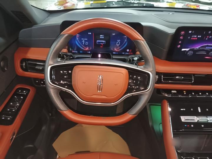 Aviator 2024 3.0T V6 AWD 6-Seater photo 6