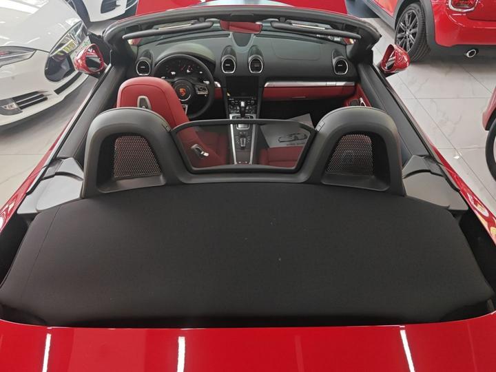 718 2018 Boxster 2.0T photo 7