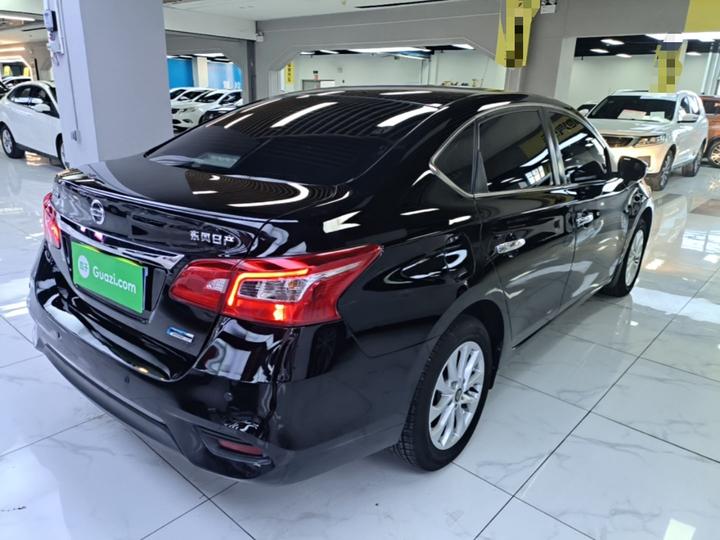 Sylphy 2018 1.6XV CVT Exclusive photo 6