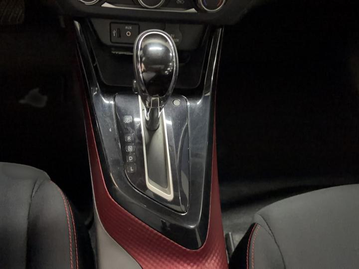 2020 1.6L CVT photo 5