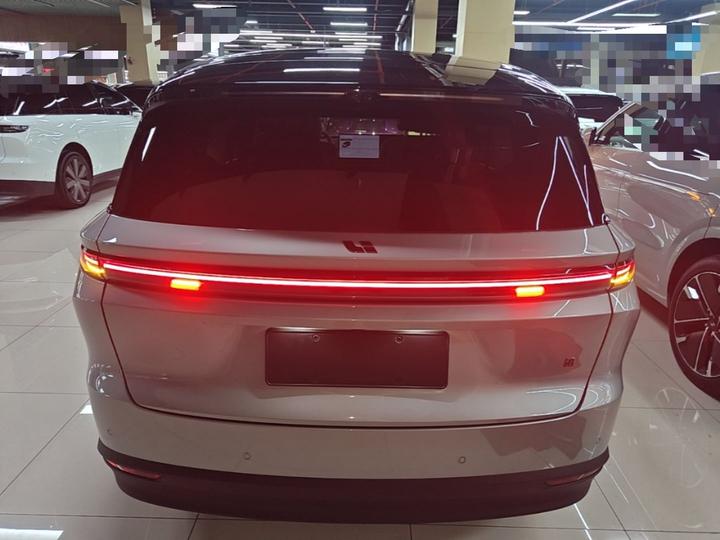 Li Auto i8 2025 Standard photo 5