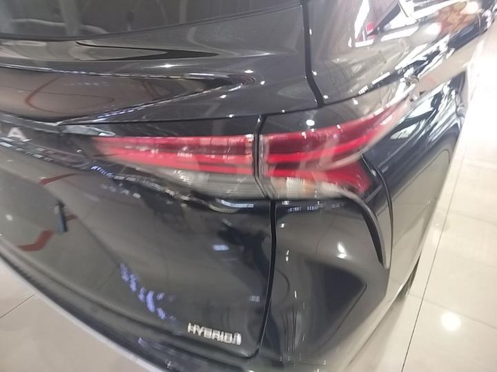Granvia 2022 2.5L Hybrid Flagship photo 7