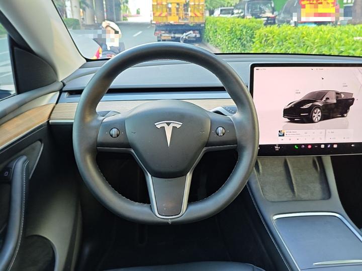 Model Y 2022 RWD photo 6
