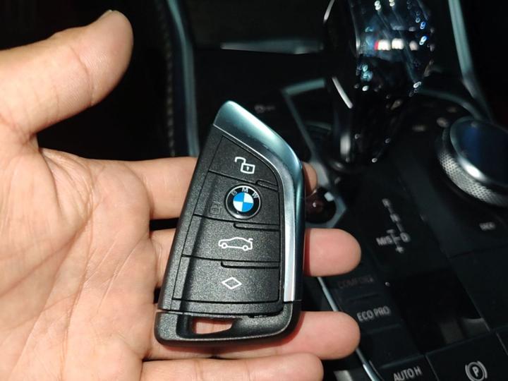 4 Series 2022 425i M Sport Package photo 8