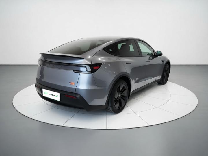 Model Y 2025 RWD Launch Edition photo 6