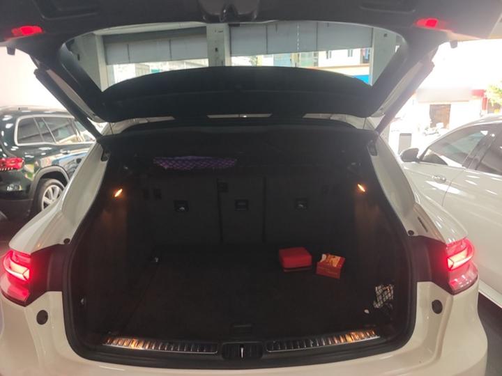 2018 Macan 2.0T photo 8