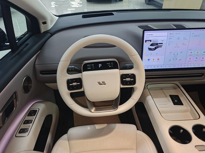 Li Auto i8 2025 Standard photo 6