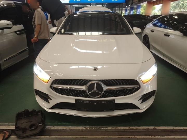 A-Class 2019 A 180 L Sport photo 2