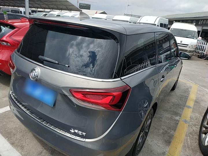 GL6 2018 18T 6-Seater Luxury photo 4