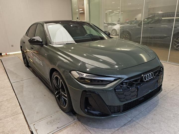 A5L 2026 2.0T Sport quattro photo 3