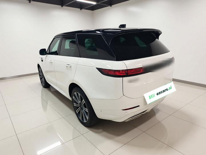 Range Rover Sport 2025 400PS Dynamic SE photo 4