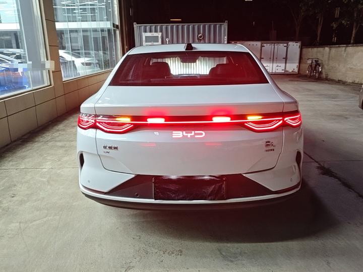 Qin L 2025 EV 545KM photo 3