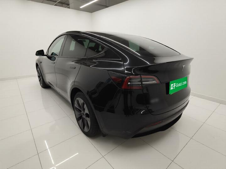 Model Y 2023 RWD photo 4