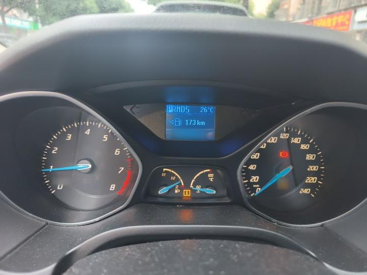 Focus 2012 Hatchback 1.6L AT photo 4